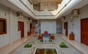 Reddoorz Near Alun Alun Kudus 2