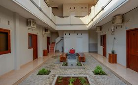 Reddoorz Near Alun Alun Kudus 2